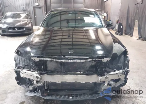 2016 Mercedes-Benz C 300 4Matic/Luxury 4Matic/Sport 4Matic from USA, damaged, VIN 55SWF4KB3GU099213